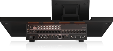 Behringer WING-BK keverő, digitális, 48 csatorna, 28 bus, 24 fader, 10