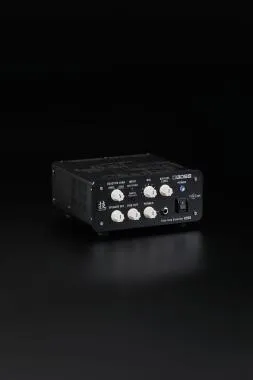 BOSS W-TAE CORE TUBE AMP EXPANDER CORE gitárerőstő fej