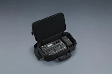 BOSS CB-BM-S hordtáska GX-10 / GT-1 / GT-1B multieffektek számára