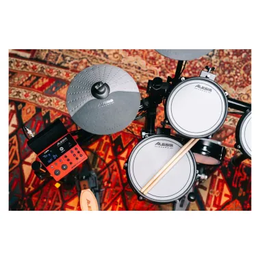 Alesis Nitro Pro XL elektromos dobszett, 440 hang, 10 trigger, bluetooth, PRO modul
