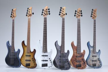 Ibanez MDM1005-PW elektromos gitár 5 húros, Pearl White színben, puhatokkal