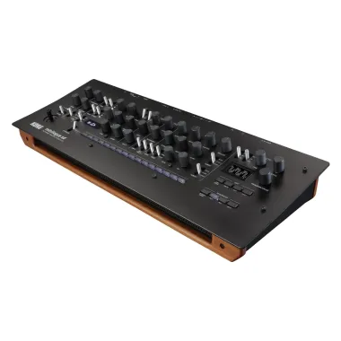 KORG KG-MINILOGUEXDM Polifónikus analóg szintetizátor modul, szekvenszer
