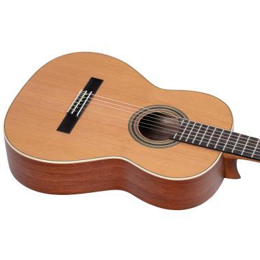 Ortega R18SSN R18SSN ORTEGA Traditional Series 4/4 6-húros klasszikus gitár - Satin + Pro Gig Bag