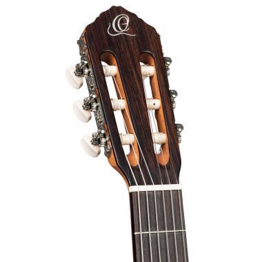 Ortega R18SSN R18SSN ORTEGA Traditional Series 4/4 6-húros klasszikus gitár - Satin + Pro Gig Bag