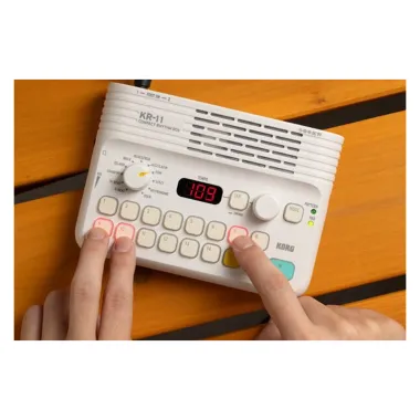 KORG KG-KR11 dobgép, lábkapcsolható, szerkeszthető patternekkel