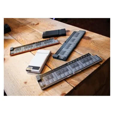 KORG KG-NKEYFDBK 25 billentyűs, USB MIDI-vezérlő, fekete, összehajtható