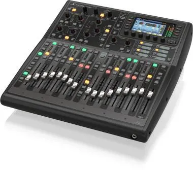 Behringer X32 PRODUCER keverő, digitális, 40 bemenet, 25 bus, rackbe szerelhető, 17 motorizált fader