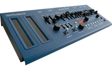 Roland SH-01A Boutique SH-101 szintetizátor