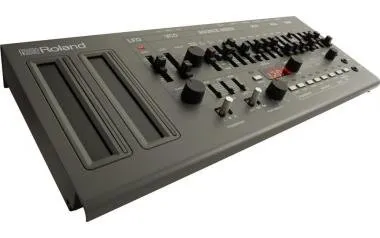 Roland SH-01A Boutique SH-101 szintetizátor