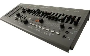 Roland SH-01A Boutique SH-101 szintetizátor
