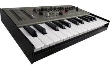 Roland SH-01A Boutique SH-101 szintetizátor