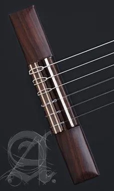 Alhambra ALH-1C Black SatinAlhambra Gitár 1 C Black Satin, cédrus, mahagóni fekete szín,indiai rózsa