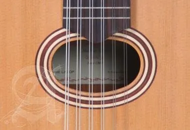 Alhambra ALH-L-2C OPAlhambra Gitár L-2 OP Cédrus, mahagóni, Indiai rózsafa fogólap