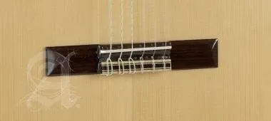 Alhambra ALH-3F PickguardAlhambra Gitár 3 F Tömör lucfenyő, fügefa, indiai rózsafa fogólap, átlátszó