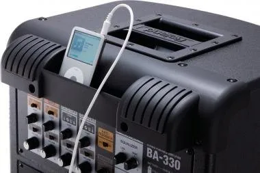 Roland BA-330 sztereó erősítő elemmel is működik 30W 4X6,5