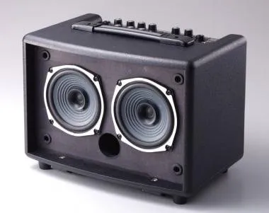 Roland AC-33 Acoustic Chorus akusztikus gitár erősítő kombó 30W 2X5