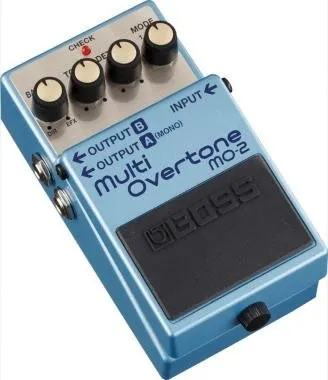 BOSS MO-2 Multi Overtone effekt pedál
