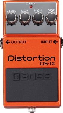 BOSS Distortion efektový pedál, speciální edice, prémiový zvuk
