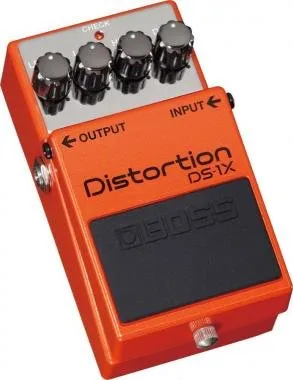 BOSS DS-1X Distortion effekt pedál speciális kiadású prémium hanggal