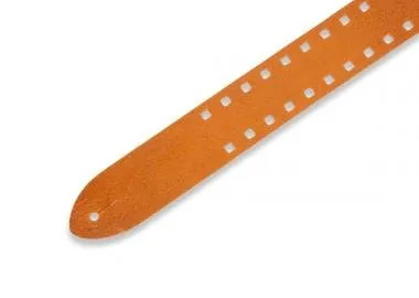 Levy's M12SPOV-TAN Gitárpánt, lyukasztott szegélyű (négyzet), polírozott bőr, 5cm széles, 144cm hoss